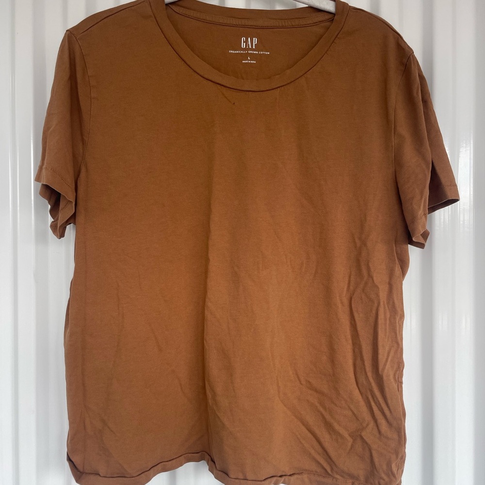 GAP Rust Short Sleeve Tee